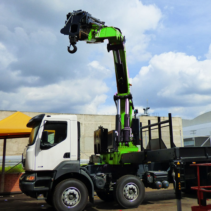 Alquiler de grúas con pluma montadas en camiones